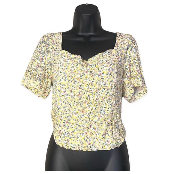 Elodie Yellow Lace Floral Crop Top Scrunched Bottom Back Blouse - Picture 1 of 8